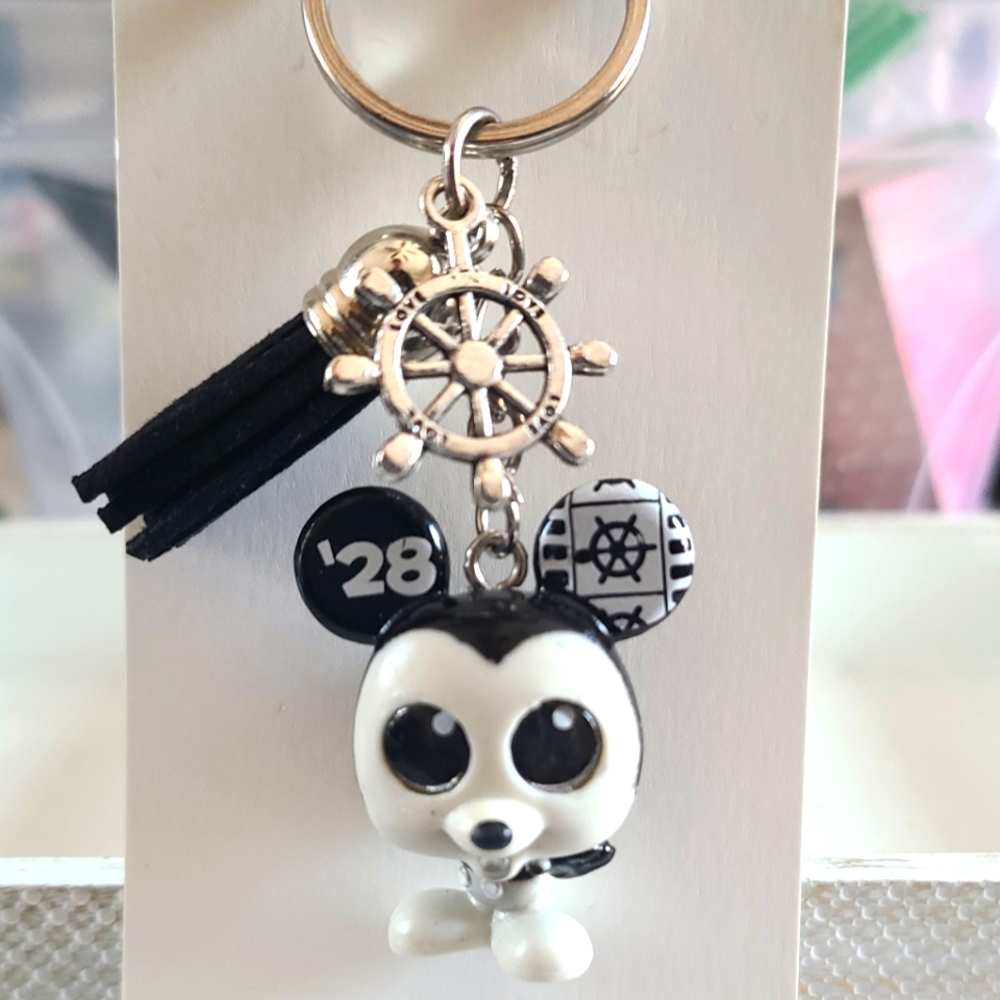 Steamboat (Willie) Mickey Doorable keychain
